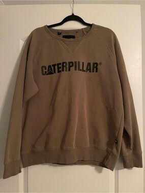 Caterpillar Men's Crewneck Sweatshirt in‎ Taupe with Black Logo